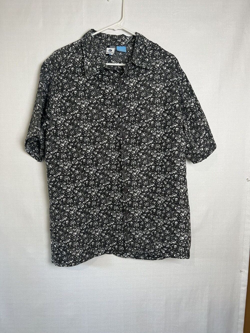 Physical Science Skull Button Up Shirt Polyester Size Large Black Gray White